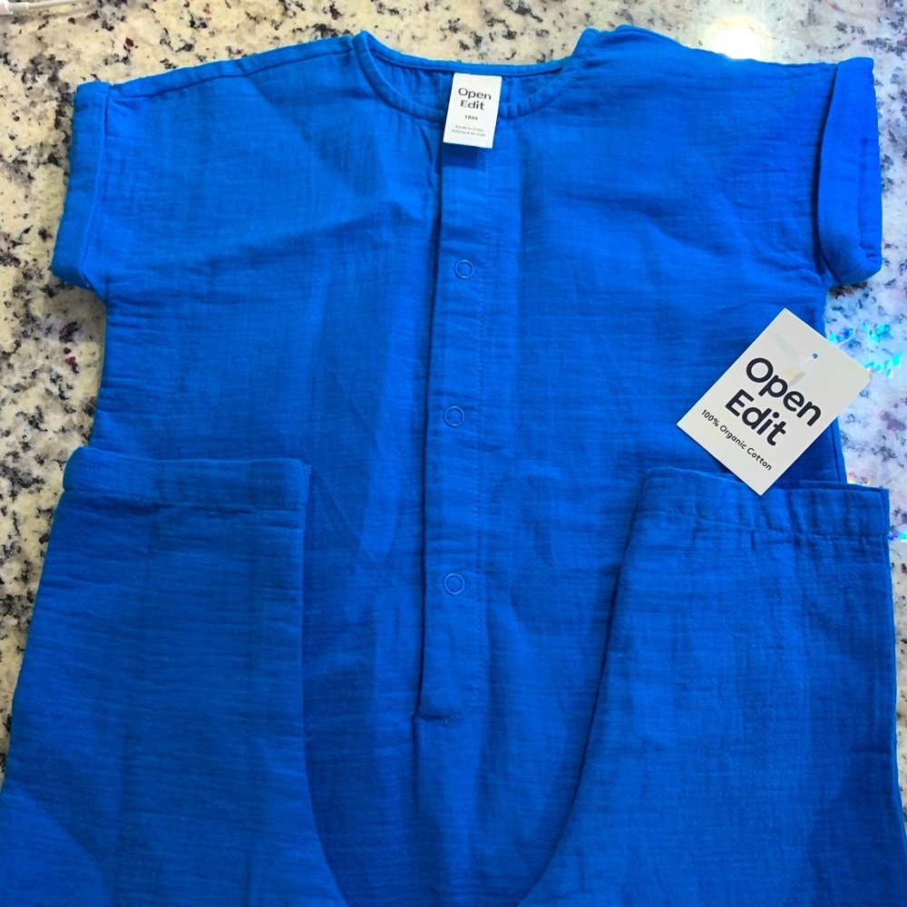 Unisex romper by Open edit. Size 18 M.